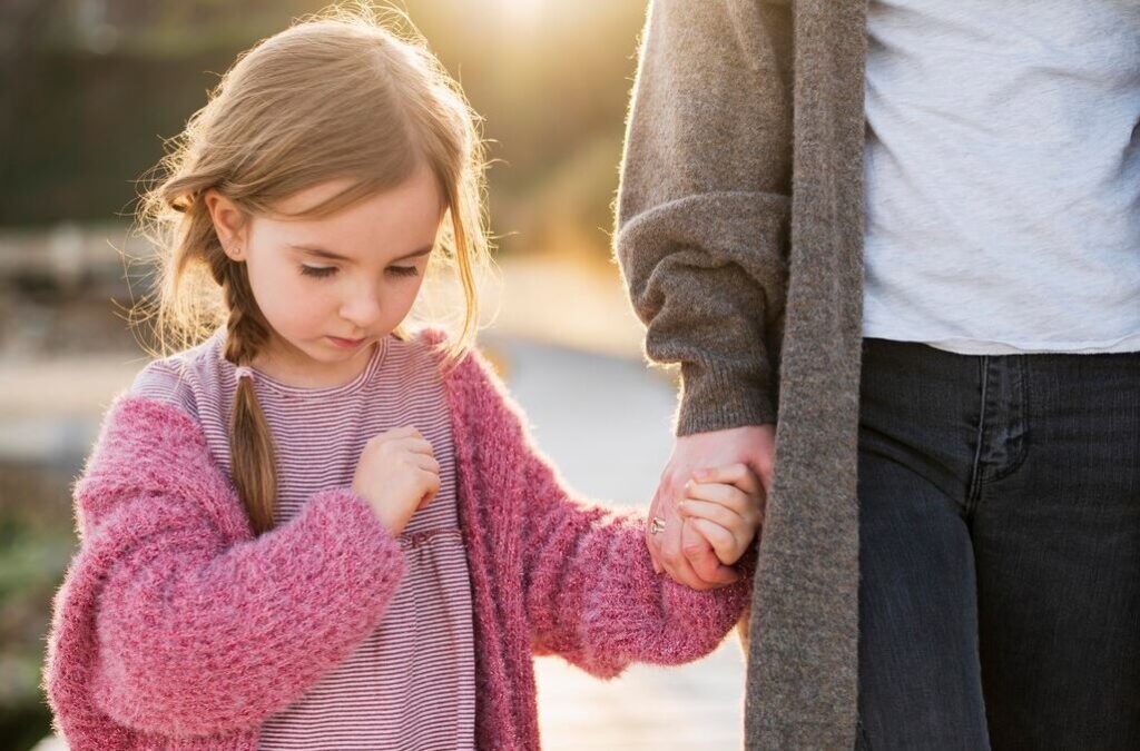 Child Custody Law Case in NY, Dad Holding On Tight To Girl